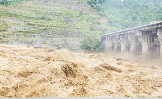 Chủ động ứng phó – Kịp thời điều tiết: Thủy điện Khe Bố đảm bảo an toàn hồ chứa và khu vực hạ du trong mưa lũ lớn