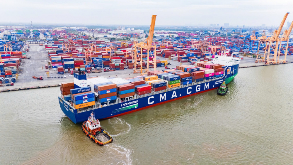 6-thang-dau-nam-hai-quan-thu-ngan-sach-tang-hon-10-so-voi-cung-ky_68669b6548b9e Hải quan
