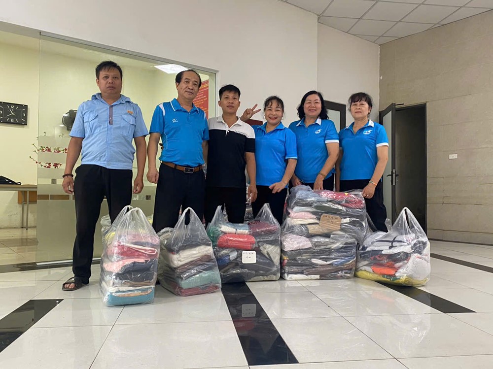 gen-h-z67778443647537470a309c8b91e1159a8ce1f8683d23e_zbnf Chi hội phụ nữ tổ 12, phường Việt Hưng: Hỗ trợ trẻ em có hoàn cảnh khó khăn tại tỉnh Thái Nguyên - ảnh 1