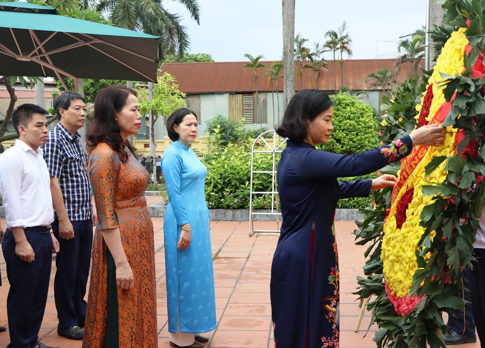 img9853_vdru Thăm, tặng quà, tri ân Mẹ Việt Nam Anh hùng, người có công, gia đình chính sách tại phường Chương Mỹ - ảnh 1