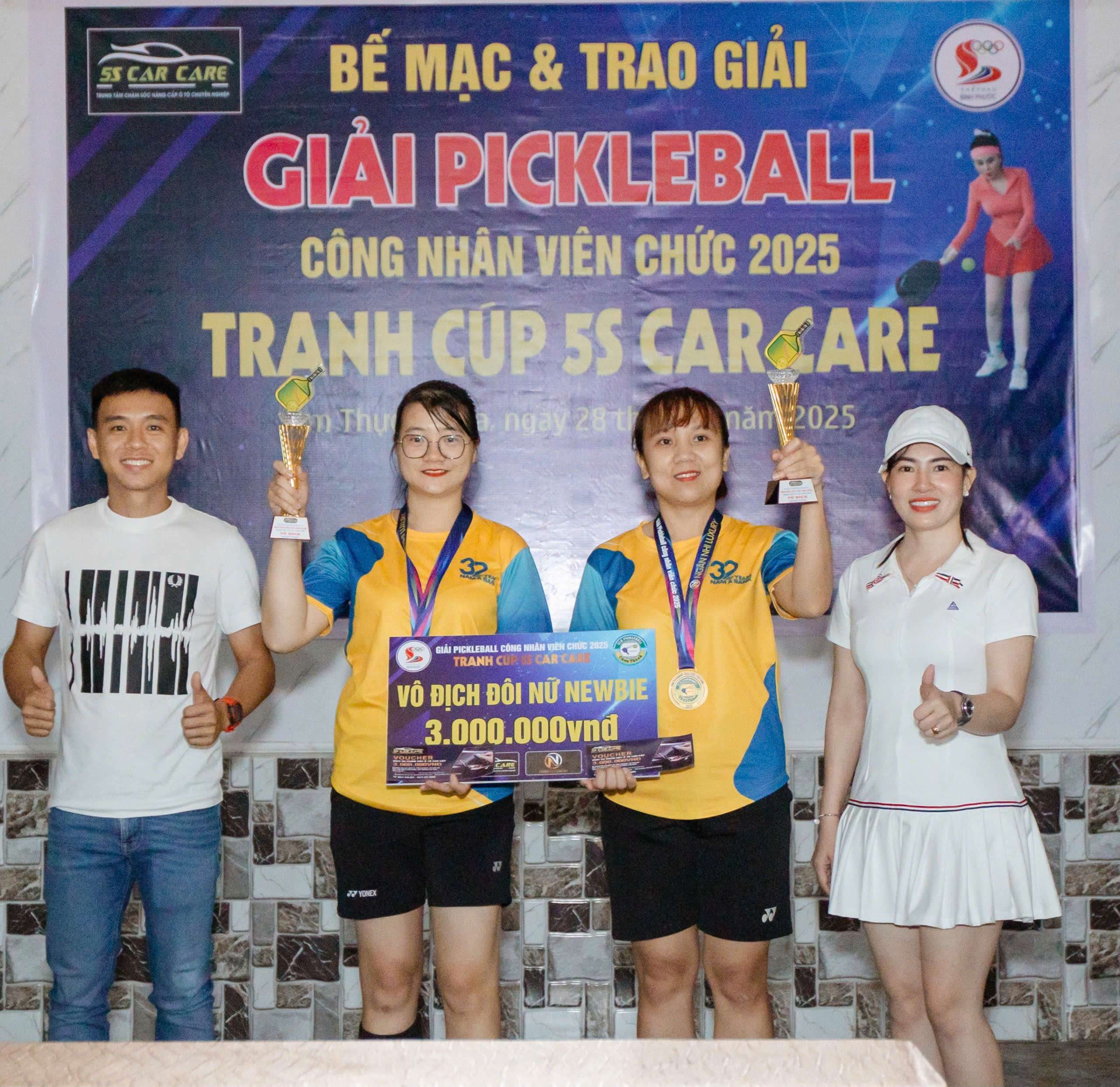 Bình Phước: Thị xã Chơn Thành bế mạc giải pickleball công nhân viên chức 2025