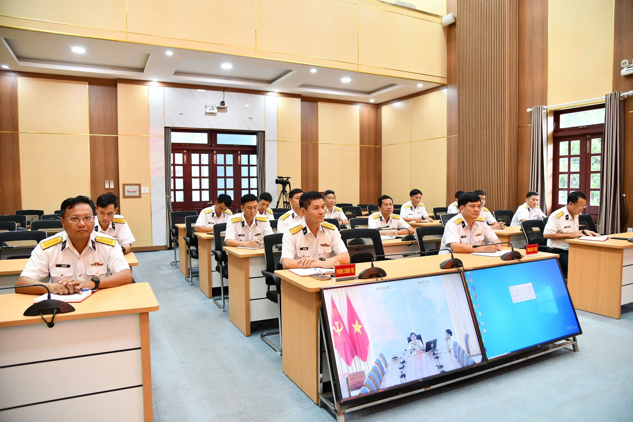 Vùng 5 Hải quân giao nhiệm vụ cho cán bộ tham gia hội thi cấp Quân chủng năm 2025