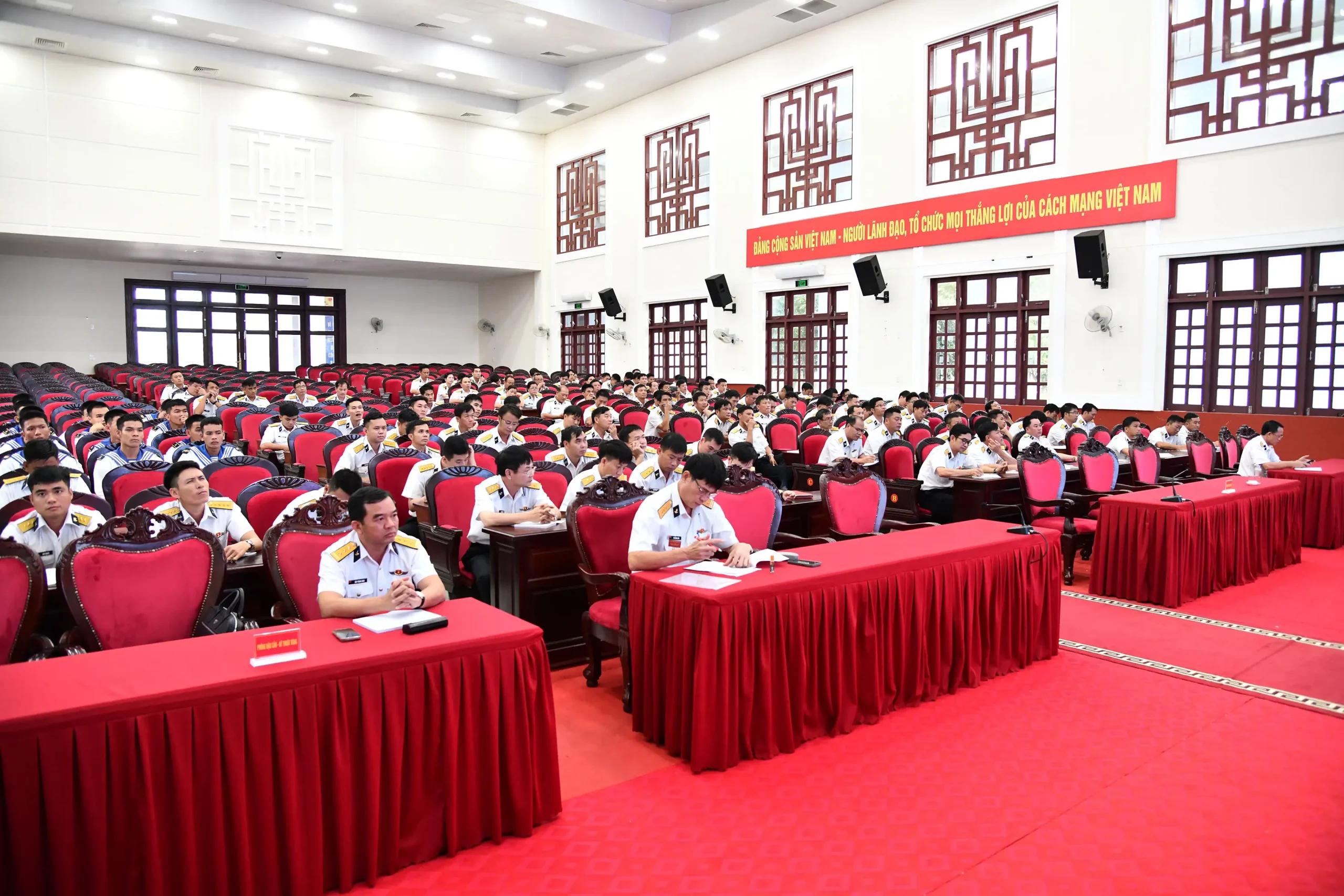 Vùng 5 Hải quân: Hội nghị học tập chuyên đề về phong trào “Bình dân học vụ số”