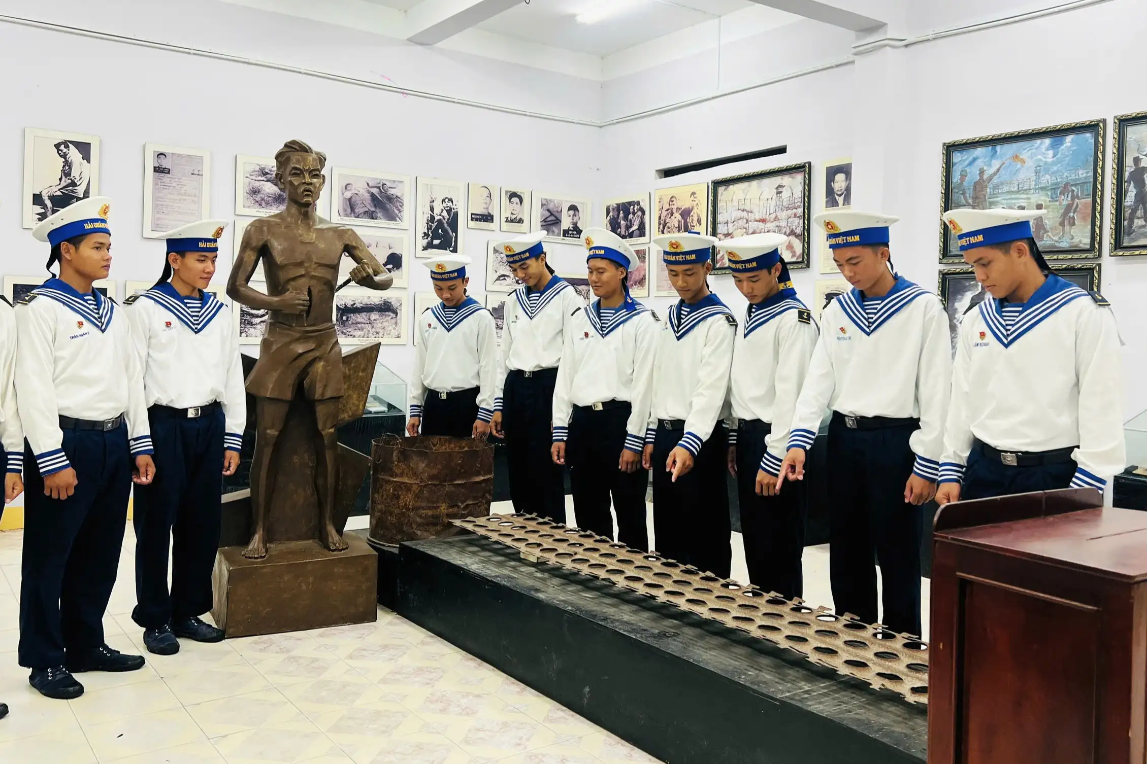 Tuổi trẻ Vùng 5 Hải quân tham gia hành trình “Tôi yêu Tổ quốc tôi”