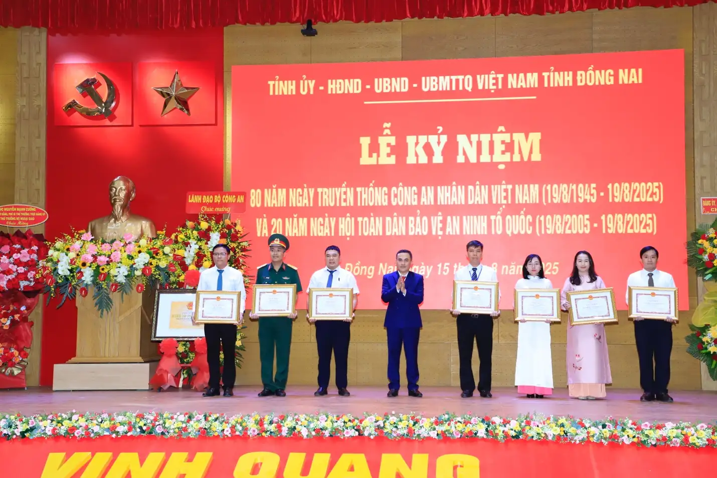 Đồng Nai: Nhiều tập thể, cá nhân xuất sắc được vinh danh tại Lễ kỷ niệm 80 năm Ngày truyền thống Công an Nhân dân và 20 năm Ngày hội Toàn dân bảo vệ an ninh Tổ quốc