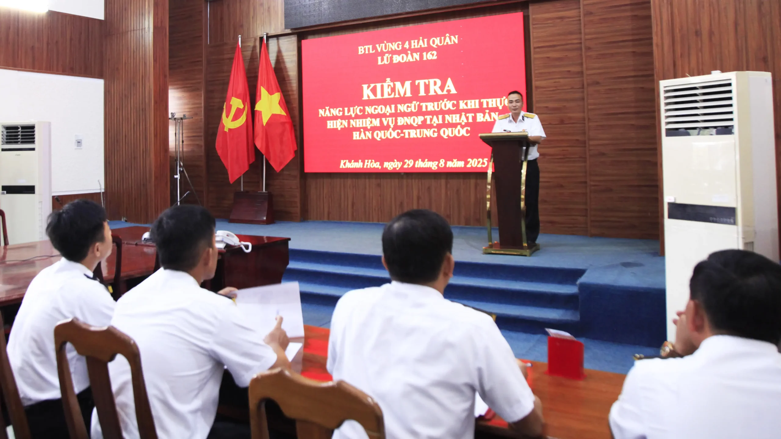 Lữ đoàn 162, Vùng 4 Hải quân kiểm tra năng lực ngoại ngữ đối với cán bộ, chiến sĩ chuẩn bị thực hiện nhiệm vụ đối ngoại quốc phòng