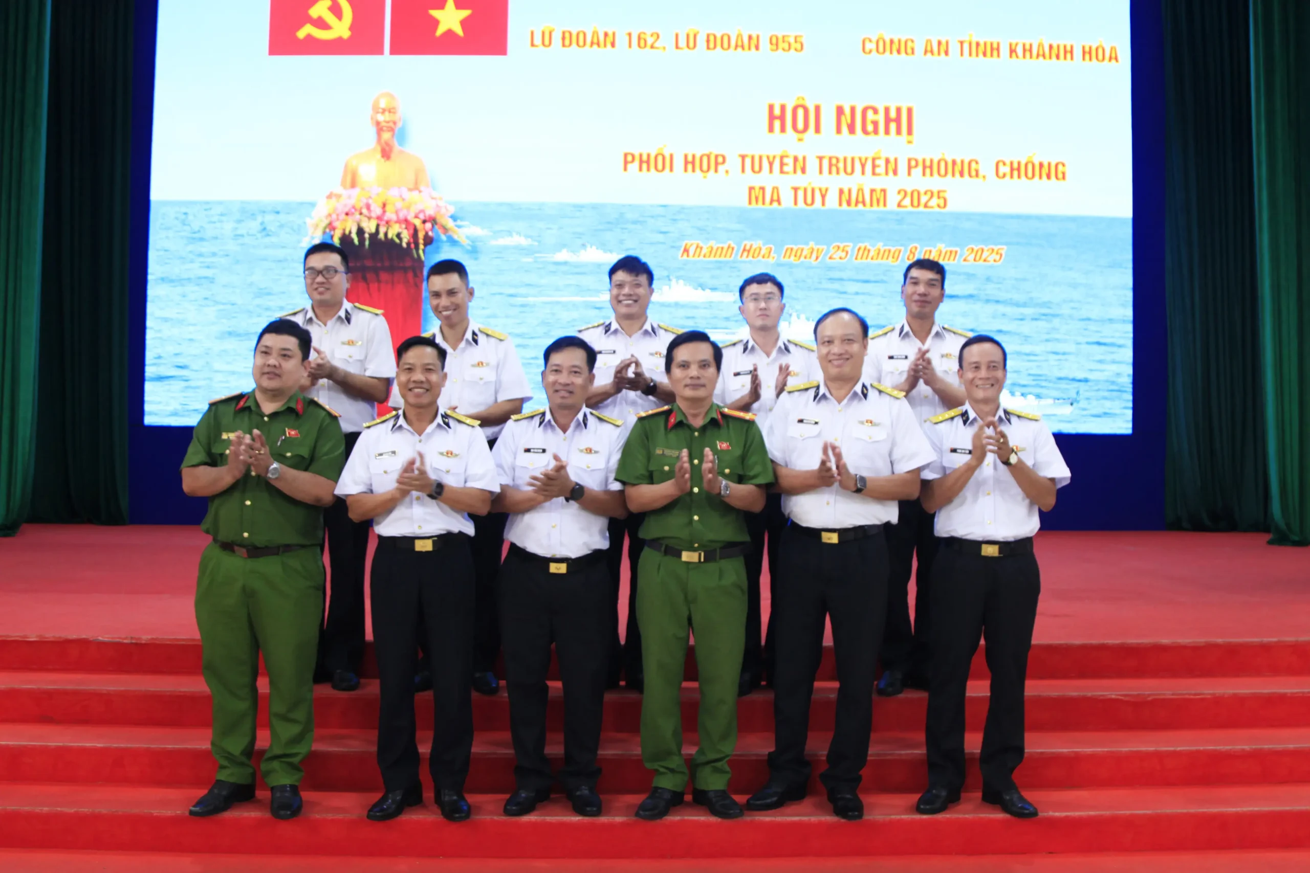 Các đơn vị Vùng 4 Hải quân phối hợp tuyên truyền phòng, chống ma tuý năm 2025