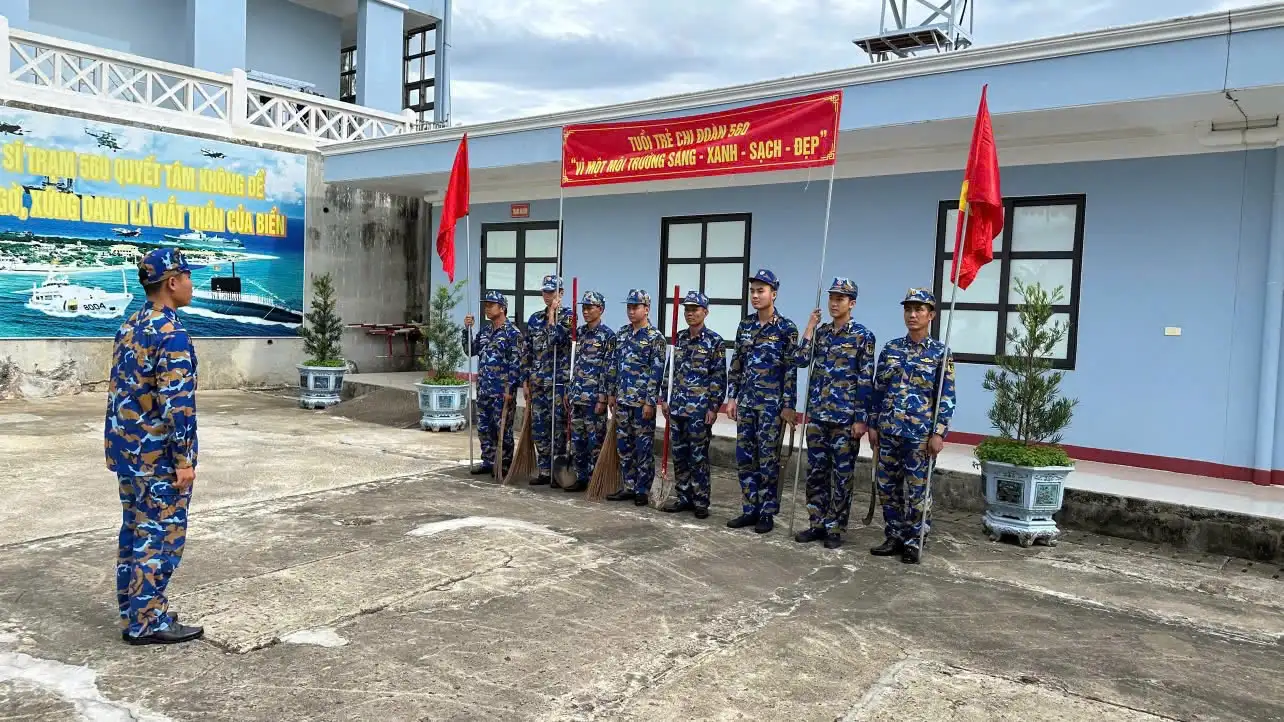 Sôi nổi ngày “Thứ Bảy tình nguyện” tại Trung đoàn 451