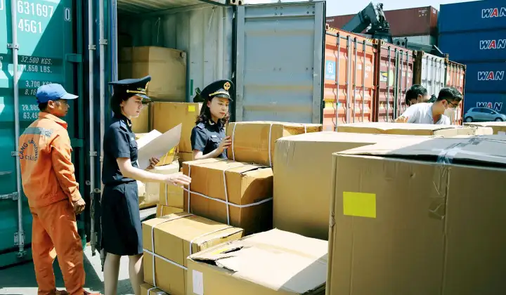 Hải quan khu vực I tăng cường kiểm soát, xử lý nghiêm vi phạm buôn lậu và gian lận thương mại
