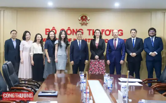 Tăng cường hoạt động xúc tiến thương mại, giao thương giữa các doanh nghiệp Việt Nam – Uruguay