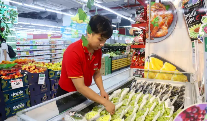 Khắc phục hậu quả bão số 5: Không để diễn ra tình trạng hàng hóa khan hiếm hay tăng giá bất thường