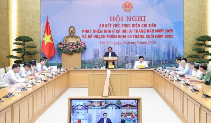 Thủ tướng: Nâng ngưỡng thu nhập được mua nhà ở xã hội theo hướng phù hợp hơn
