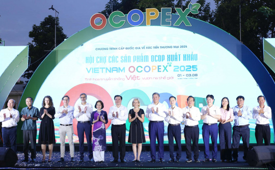 [CHÙM ẢNH] Khai mạc Hội chợ các sản phẩm OCOP xuất khấu – VIETNAM OCOPEX 2025