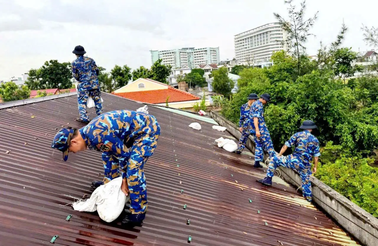 Vùng 3 Hải quân sẵn sàng ứng phó với Bão số 5