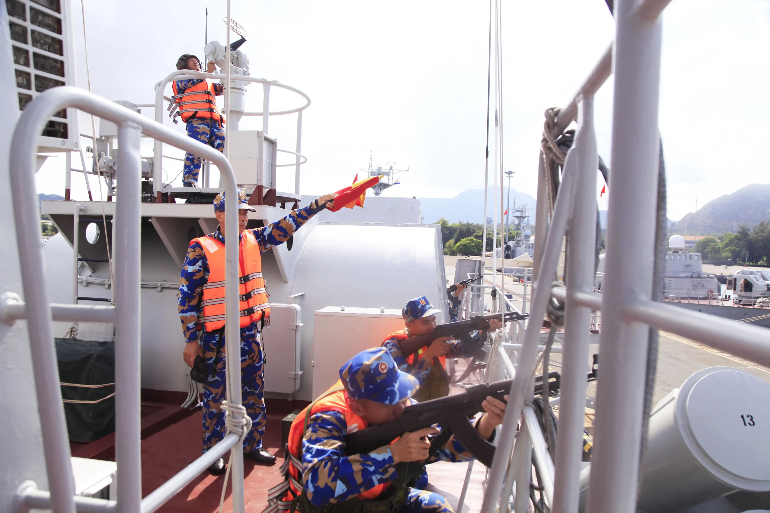 Lữ đoàn 162 đổi mới trong kiểm tra, nâng cao chất lượng xây dựng đơn vị vững mạnh toàn diện “mẫu mực, tiêu biểu”