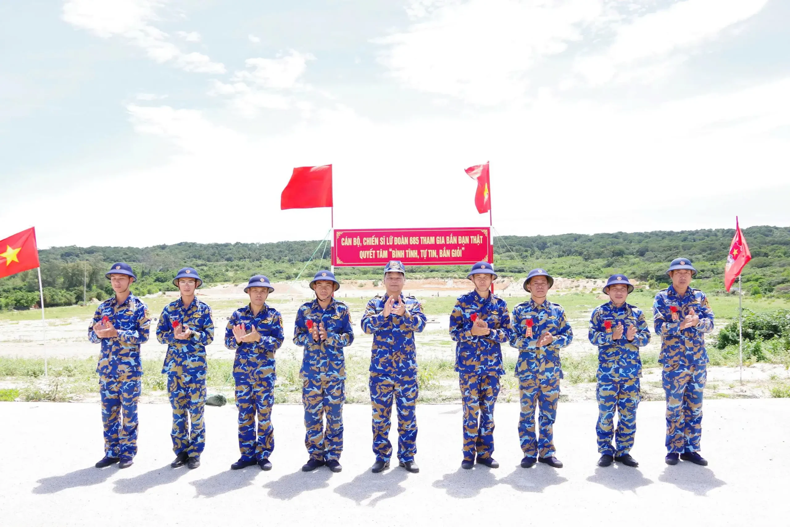 Lữ đoàn 685 kiểm tra bắn đạn thật súng bộ binh năm 2025