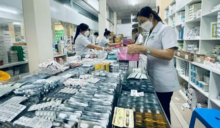 Hà Nội đẩy mạnh kiểm tra, giám sát công tác đảm bảo cung ứng và sử dụng tại các bệnh viện công lập