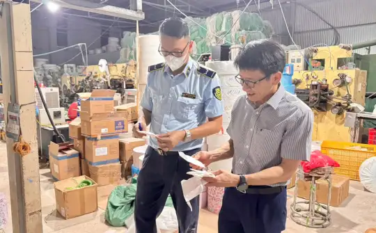 Thái Nguyên phát hiện cơ sở sản xuất bỉm và băng vệ sinh giả mạo nhiều nhãn hiệu nổi tiếng