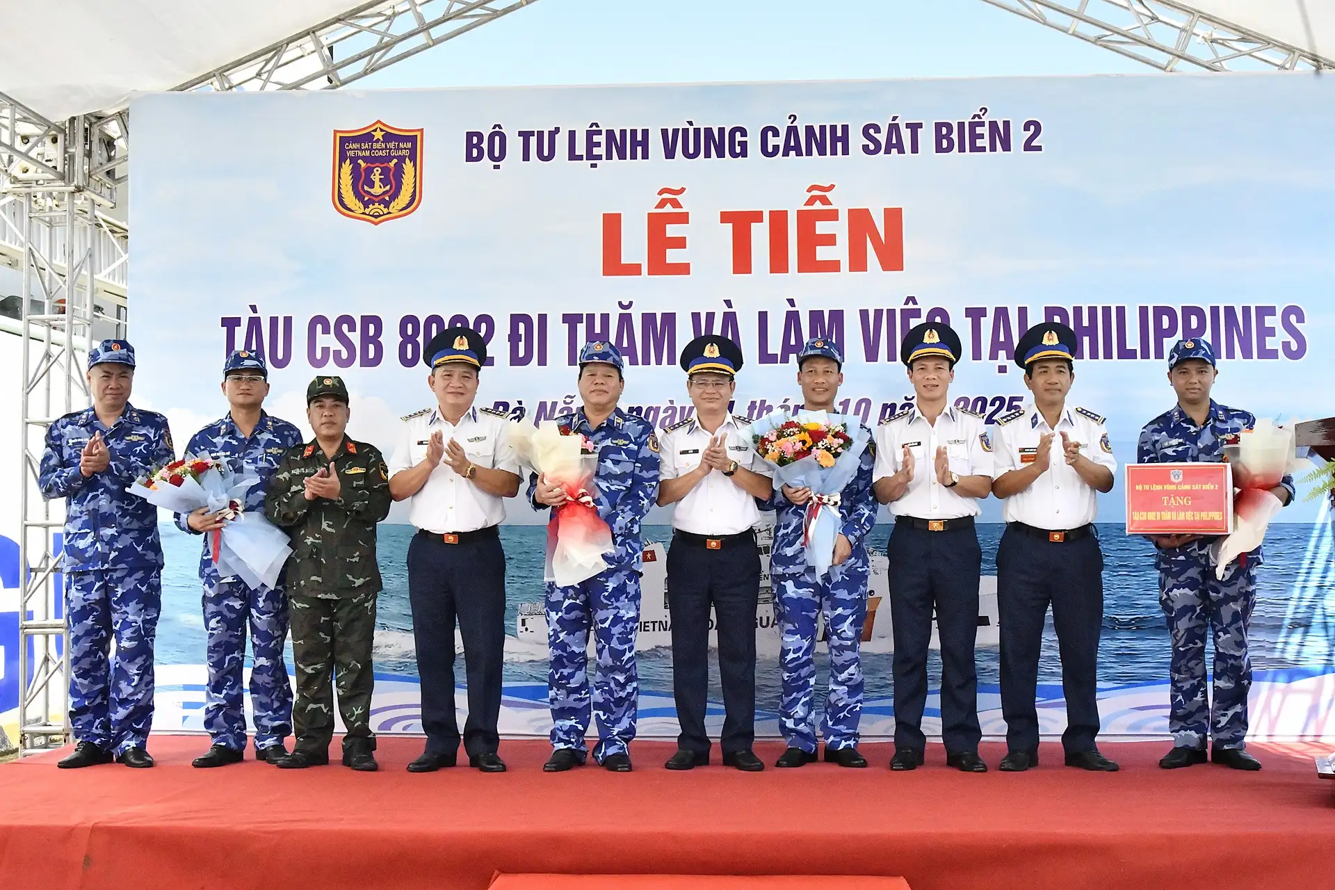 Lễ tiễn Tàu CSB 8002 lên đường đi thăm và làm việc với Lực lượng Bảo vệ bờ biển Philippines