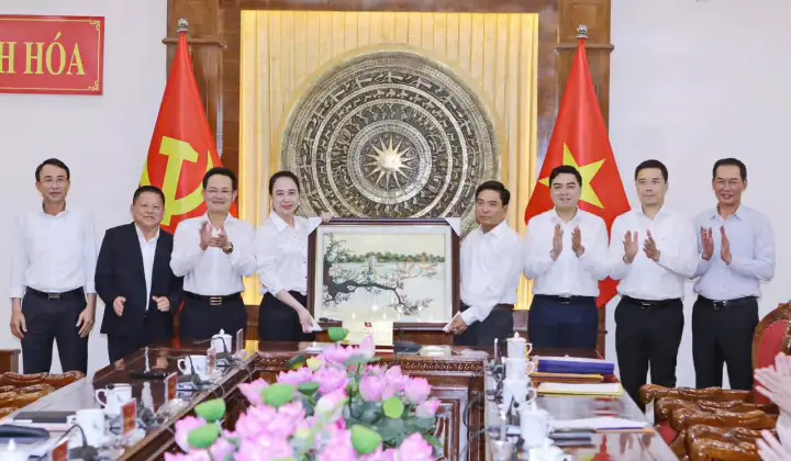 Tổng công ty Điện lực miền Bắc cam kết đồng hành cùng Thanh Hóa cho sự phát triển kinh tế – xã hội