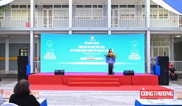 Nâng cao nhận thức của toàn xã hội về pháp luật sử dụng năng lượng tiết kiệm và hiệu quả