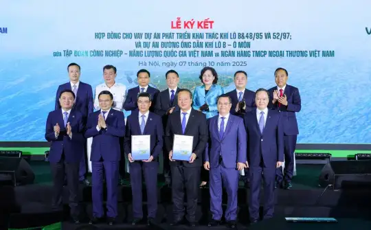 Petrovietnam và Vietcombank ký kết hợp đồng tín dụng cho Chuỗi dự án khí điện Lô B – Ô Môn