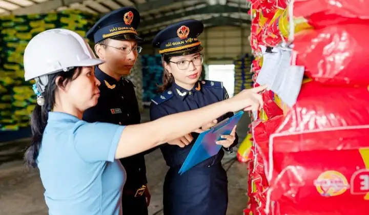 950 vụ vi phạm bị chặn đứng: Dấu ấn quyết liệt của Hải quan khu vực I