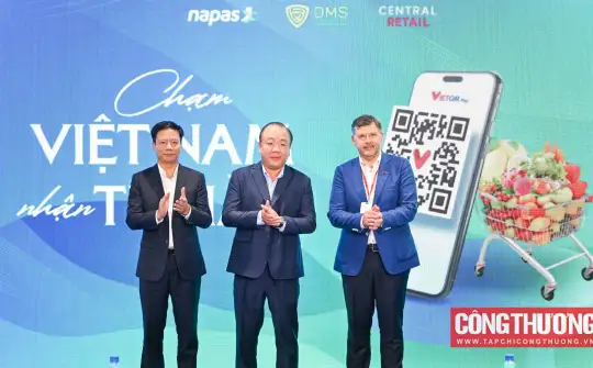 Thúc đẩy thanh toán số, kích cầu tiêu thụ hàng Việt