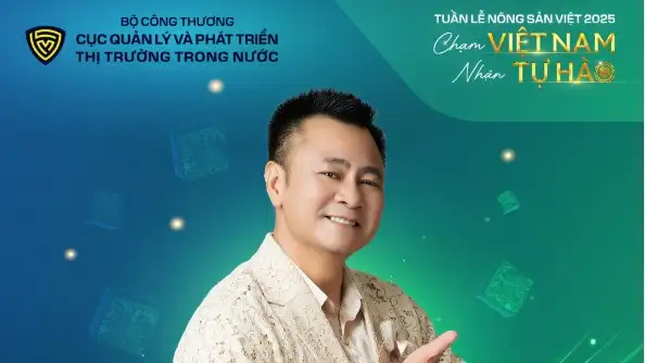 NSND Tự Long livestream bán gạo ST25 tại Tuần lễ Nông sản Việt