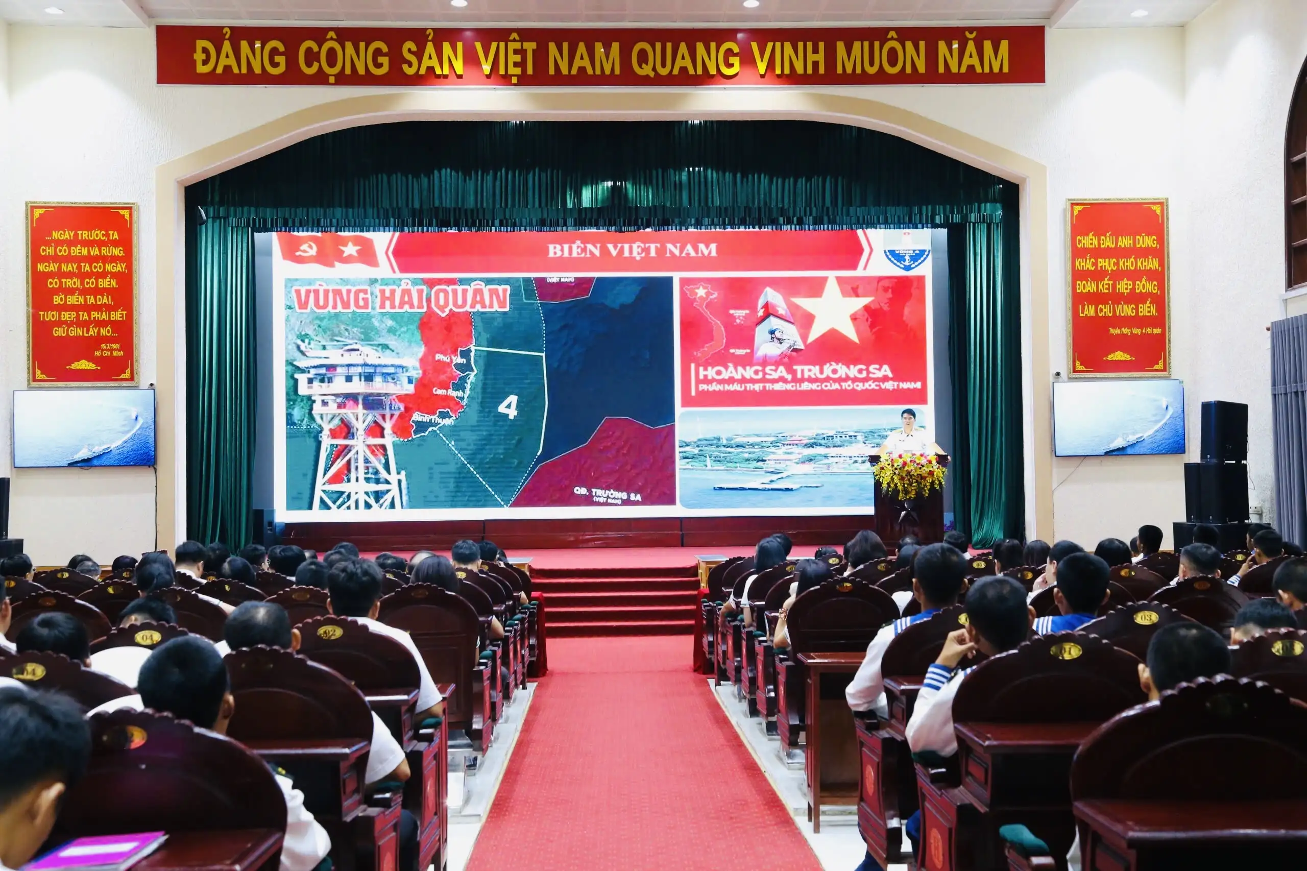 Đoàn Cán bộ Học viện Chính trị Quốc gia Hồ Chí Minh nghiên cứu, thực tế tại Vùng 4