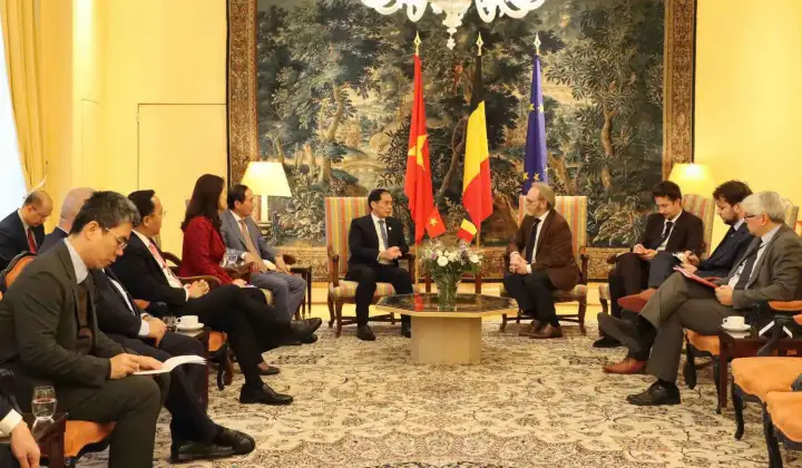 Việt Nam cam kết hiện thực hóa lưới điện ASEAN xanh, bền vững