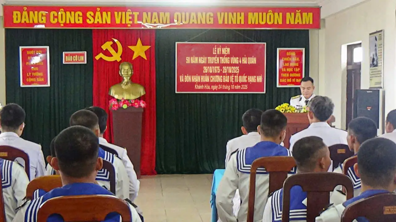 Vùng 4 Hải quân đồng loạt tổ chức các hoạt động giáo dục truyền thống, hướng tới lễ kỷ niệm 50 năm