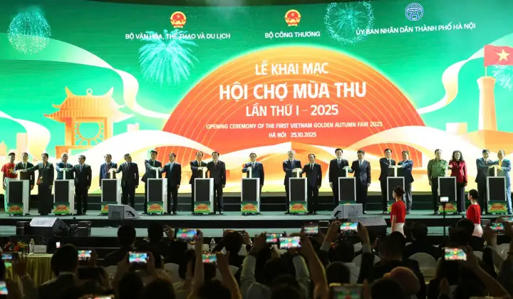 Khai mạc Hội chợ Mùa Thu lần thứ nhất – năm 2025: Kết nối con người với sản xuất, kinh doanh