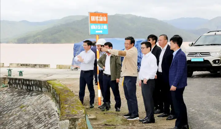 Thứ trưởng Trương Thanh Hoài kiểm tra an toàn đập, hồ chứa thủy điện tại Lâm Đồng