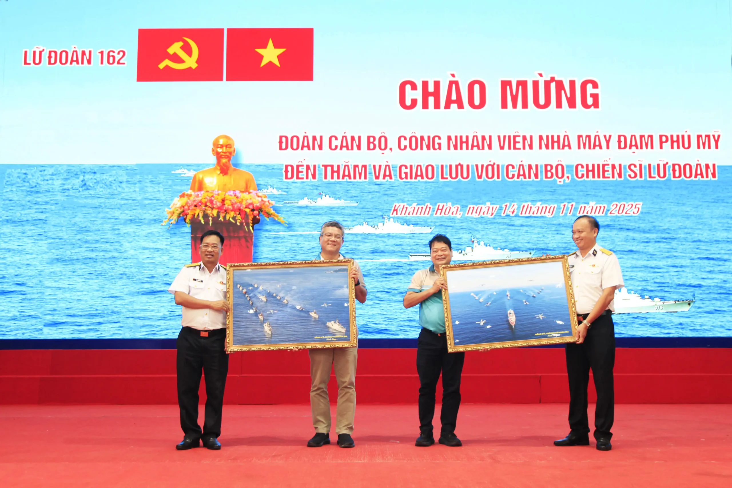 Nhà máy Đạm Phú Mỹ thăm, giao lưu với cán bộ, chiến sỹ Lữ đoàn 162, Vùng 4 Hải quân