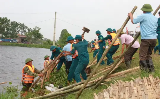 Bộ Công Thương ban hành Công điện ứng phó bão số 15 trên biển Đông