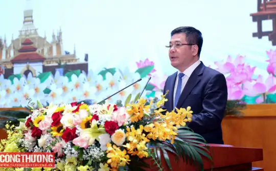 Bộ trưởng Nguyễn Hồng Diên: Năm nhiệm vụ trọng tâm thúc đẩy phát triển thương mại biên giới Việt Nam – Lào