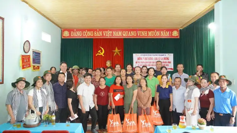 Đoàn thiện nguyện Hiệp hội Yến sào Việt Nam tiếp tục hành trình trao quà tại Nghệ An và Thanh Hóa