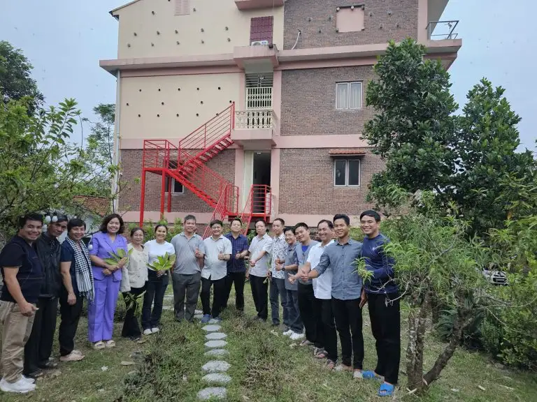 Đoàn thiện nguyện Hiệp hội Yến sào Việt Nam tiếp tục hành trình trao quà tại Nghệ An và Thanh Hóa