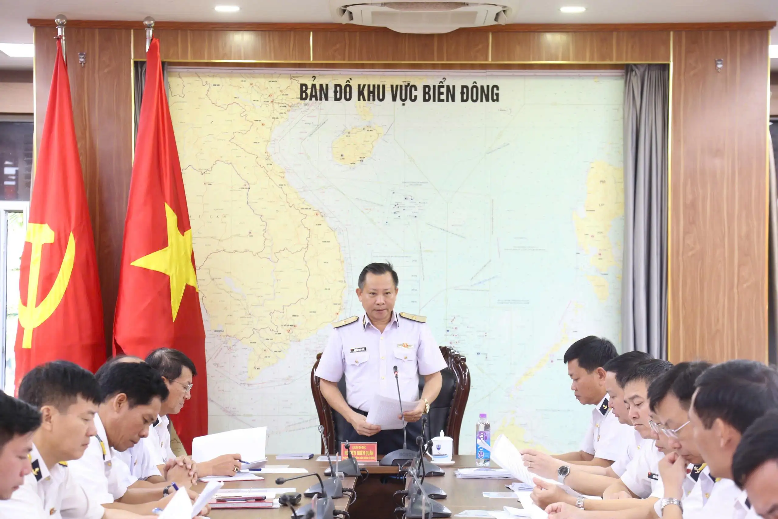 Kiểm tra công tác phát triển khoa học công nghệ, đổi mới sáng tạo và chuyển đổi số tại Vùng 4 Hải quân