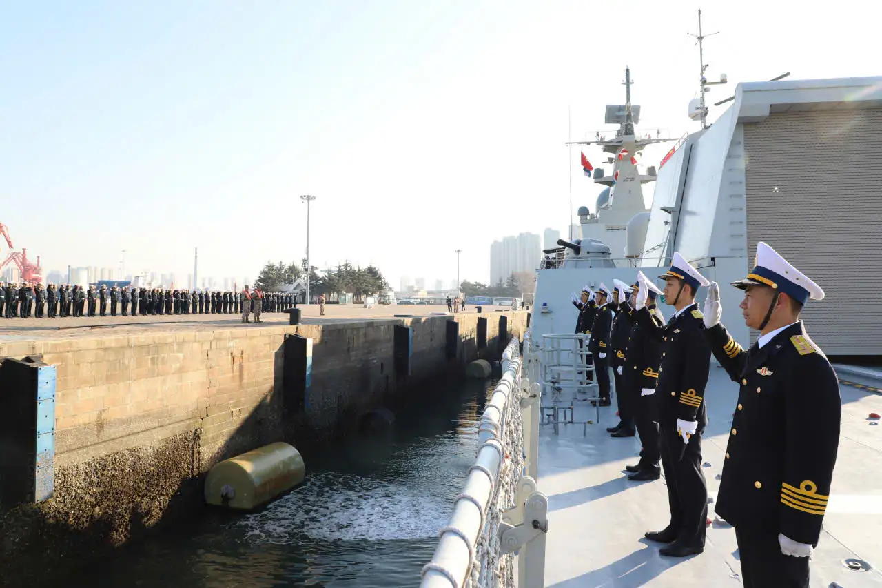 Từ đất liền đến đảo xa: Vùng 4 Hải quân thi đua lập thành tích chào mừng 81 năm Ngày thành lập Quân đội