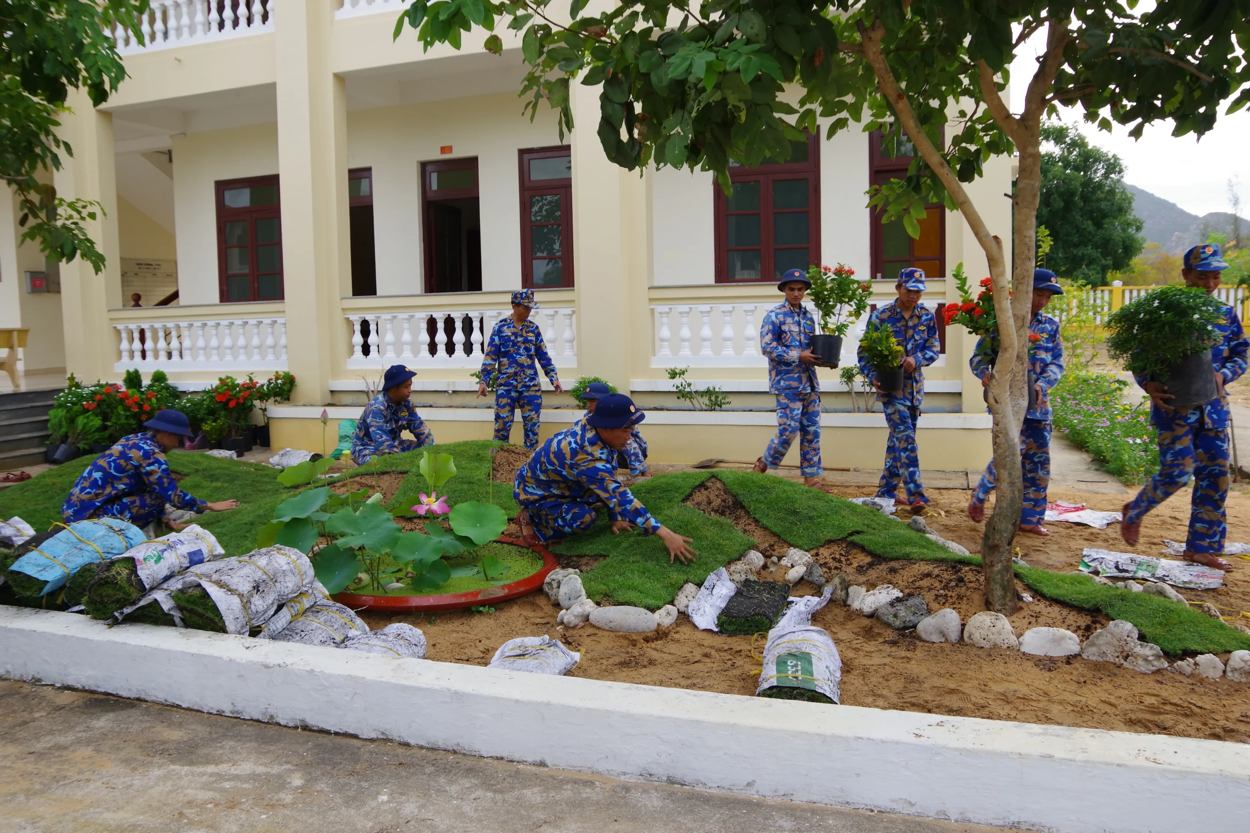 Từ đất liền đến đảo xa: Vùng 4 Hải quân thi đua lập thành tích chào mừng 81 năm Ngày thành lập Quân đội