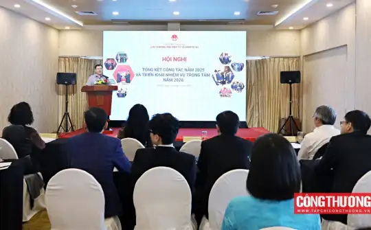 Hoàn thiện thể chế, khơi thông thị trường, thúc đẩy thương mại điện tử bứt phá
