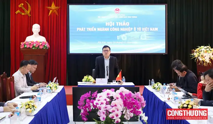 Xây dựng Chiến lược phát triển ngành công nghiệp ô tô bám sát thực tiễn và phát triển bền vững