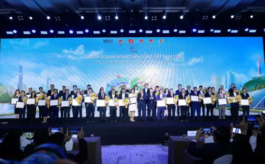 Công bố Top 100 doanh nghiệp bền vững Việt Nam năm 2025