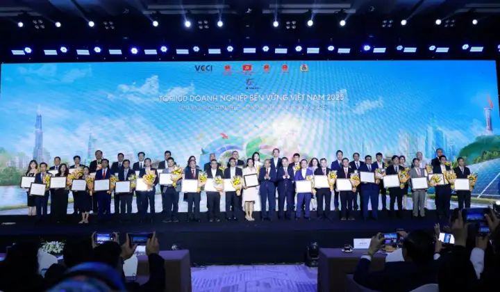 Công bố 100 doanh nghiệp bền vững Việt Nam năm 2025