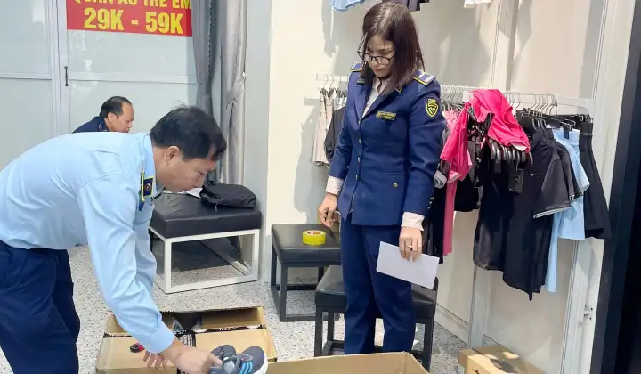 Quản lý thị trường Phú Thọ tăng cường kiểm soát, giữ vững ổn định thị trường tháng 11/2025