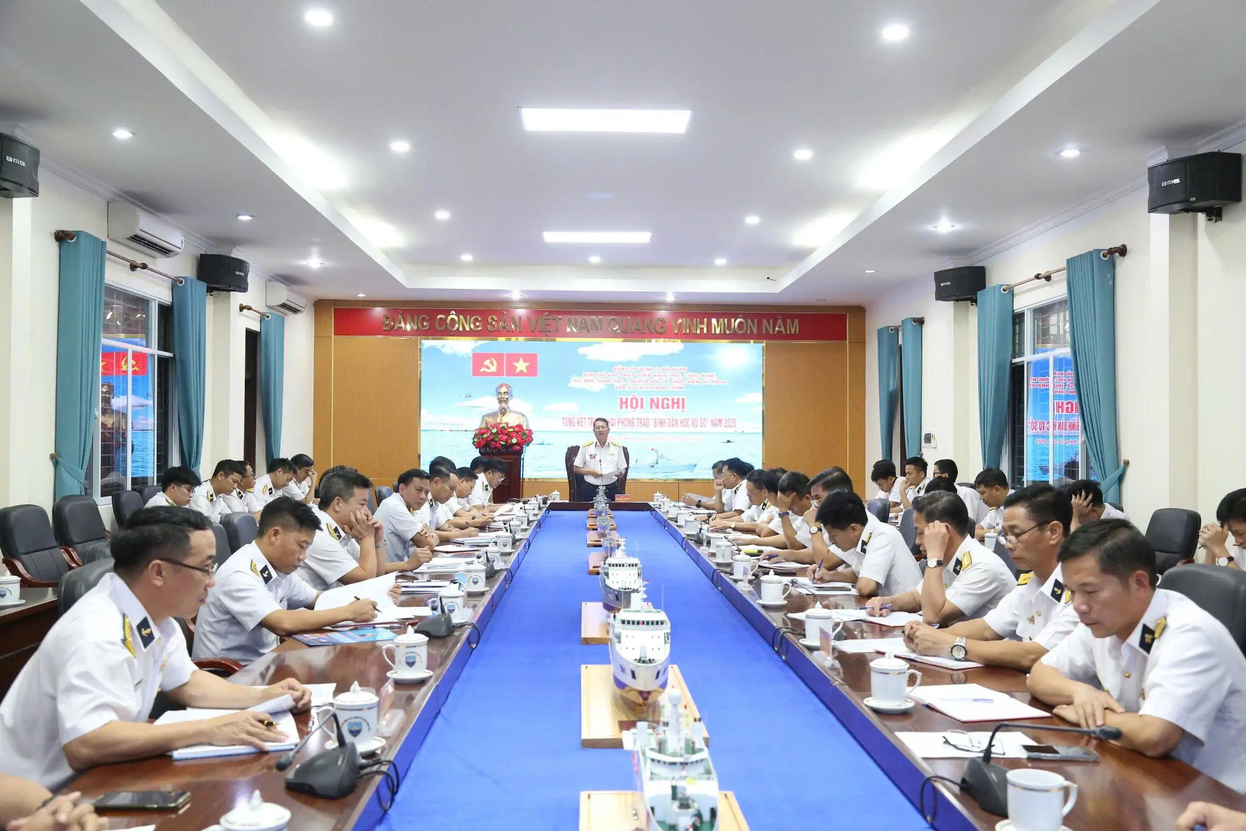 Vùng 4 Hải quân: Tổ chức hội nghị tổng kết triển khai Phong trào “Bình dân học vụ số”