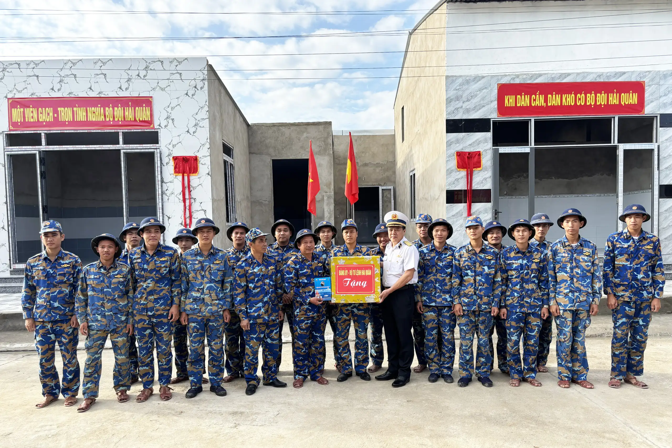 Quân chủng Hải quân khánh thành, bàn giao 8 căn nhà trong “Chiến dịch Quang Trung”