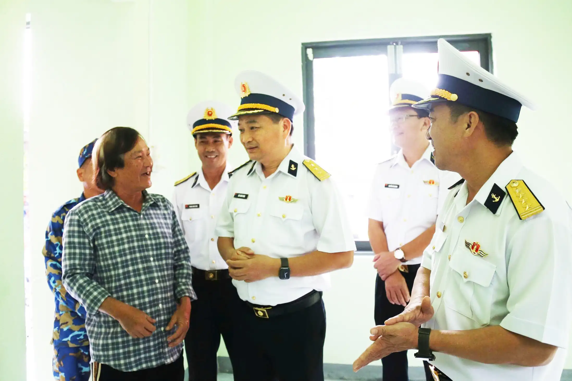 Quân chủng Hải quân khánh thành, bàn giao 8 căn nhà trong “Chiến dịch Quang Trung”